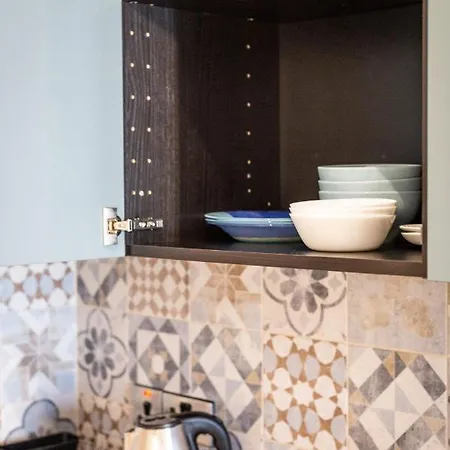 아파트 Light House - Seafront Cosy With Library