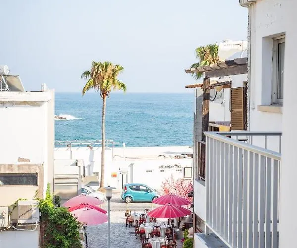 Light House - Seafront Cosy With Library Апартаменты